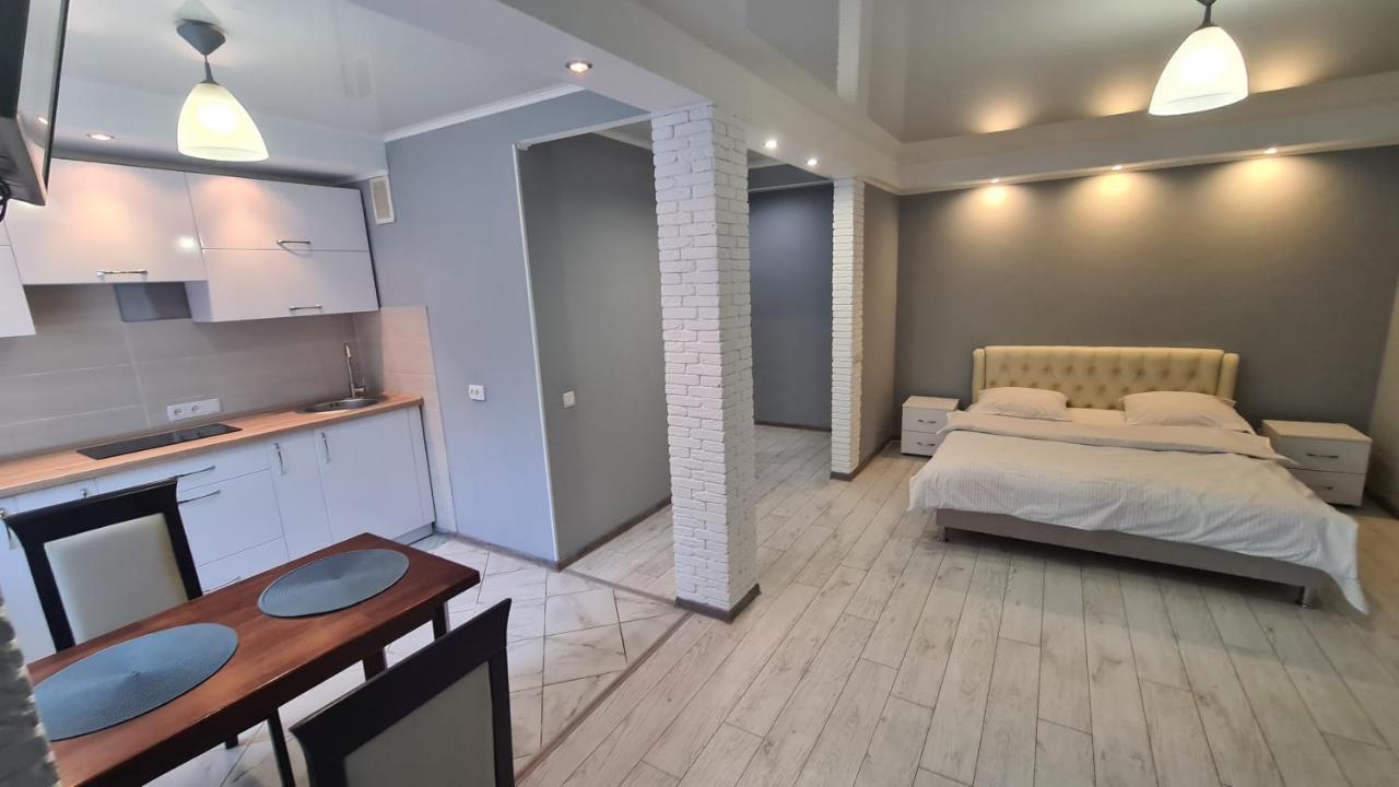 Apartaments On Vulytsia Heroiv Ato 32 Кривой Рог Екстериор снимка