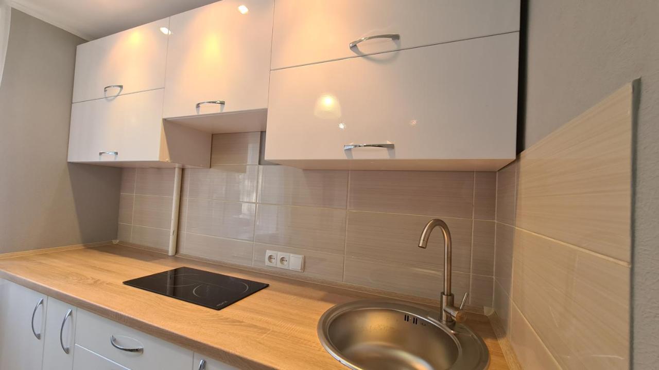 Apartaments On Vulytsia Heroiv Ato 32 Кривой Рог Екстериор снимка